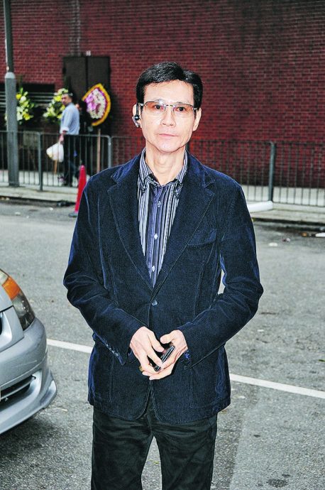 长女轻生后事待办 郑少秋:我们了解处理中