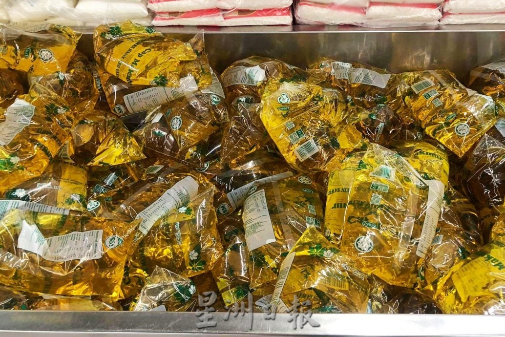 “T20没资格买包装津贴食油” 内贸部：仅持ID者才能买