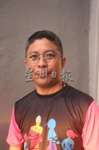 东:千人行,为华教!