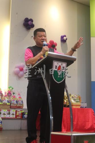 东:千人行,为华教!