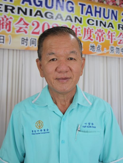 东:蔡兆生说,与其把服务税提高至8%,不如恢复消费税