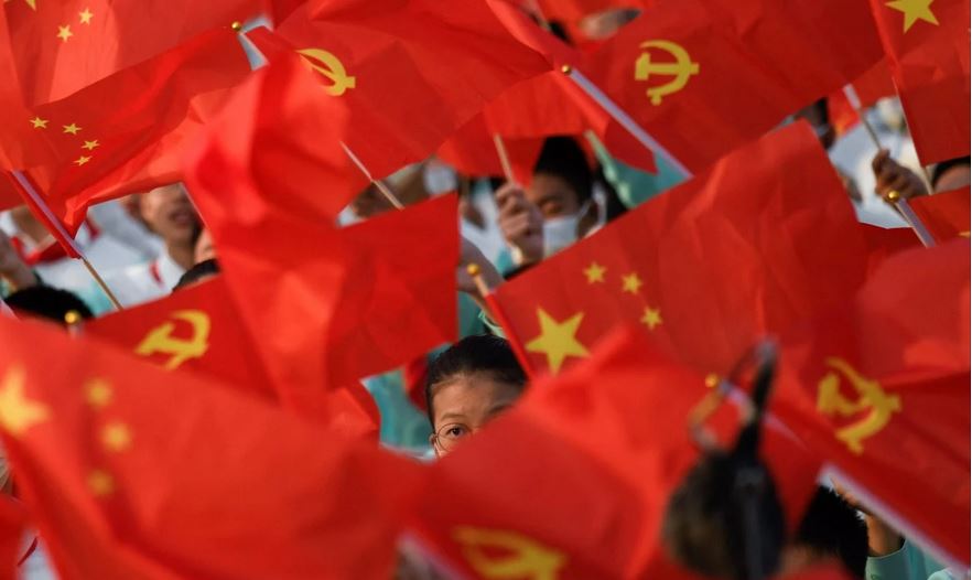 中国通过爱国教育法 对港澳台亦作相应规定 明年1月实施