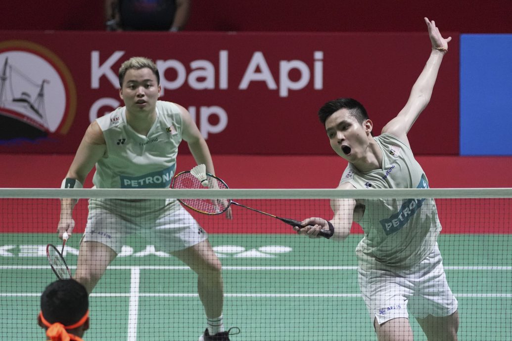 丹麦羽球超级750赛 亚运冠军李诗沣首圈出局 谢苏次圈斗爸爸组合