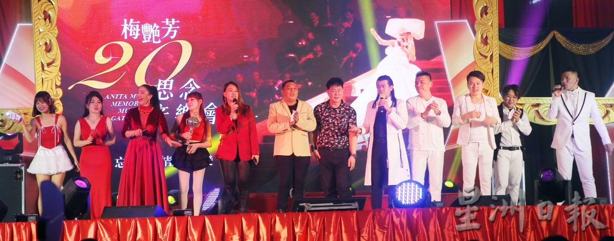 九皇大帝千秋宝诞 怡斗母宫花车大旗队热闹接神