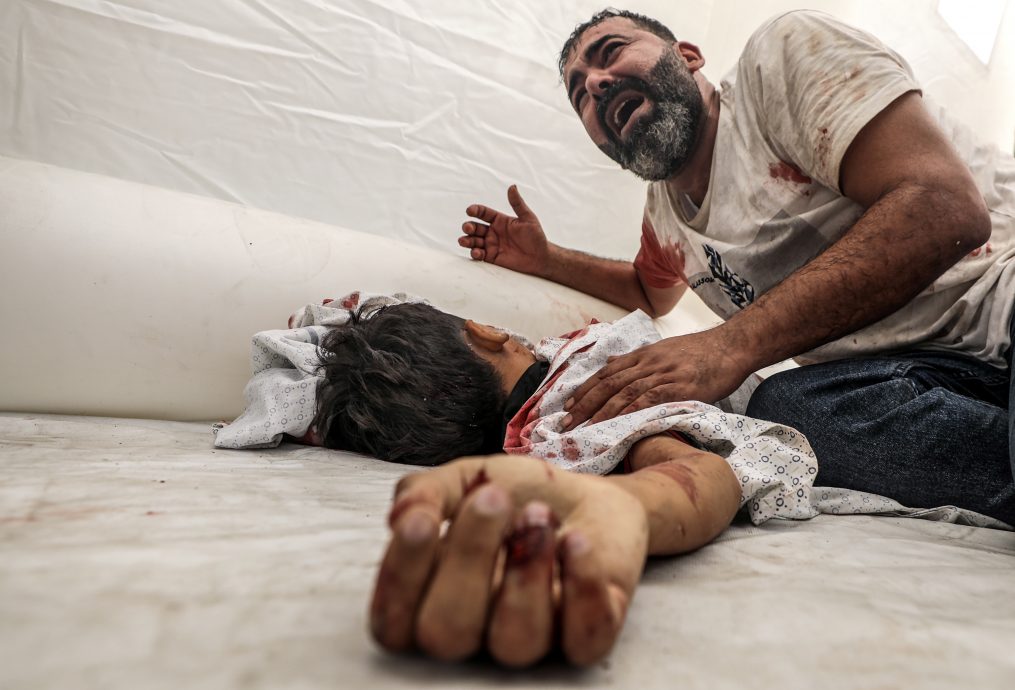 以色列围城加沙 “世界最大露天监狱”居民无路可逃