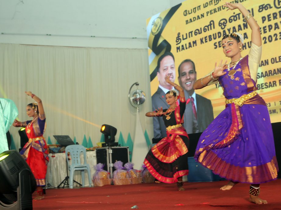 伊兰戈:提呈无需竞选动议 是为了党重塑品牌