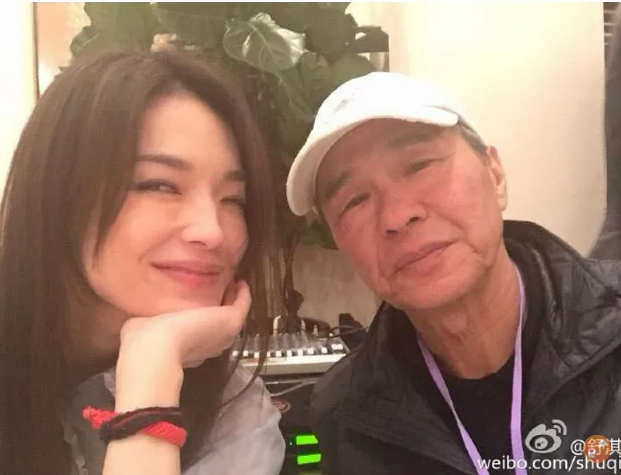 侯孝贤患阿兹海默症｜儿子发声明曝病况 舒淇松口早知道