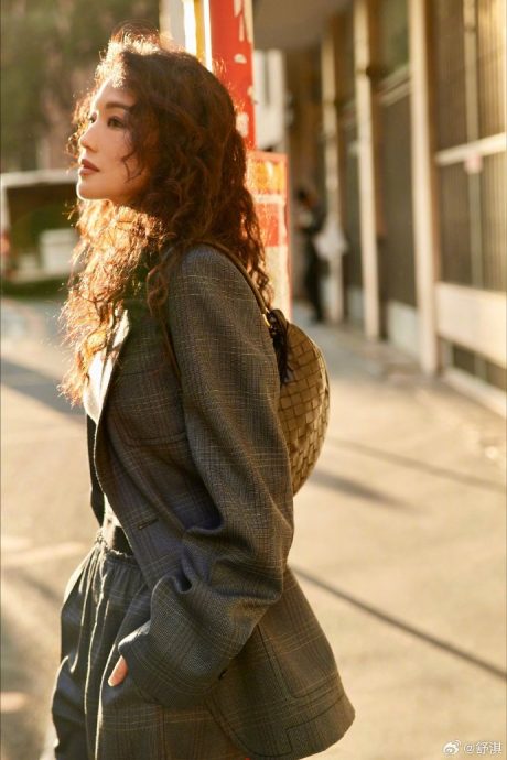 侯孝贤患阿兹海默症｜儿子发声明曝病况 舒淇松口早知道