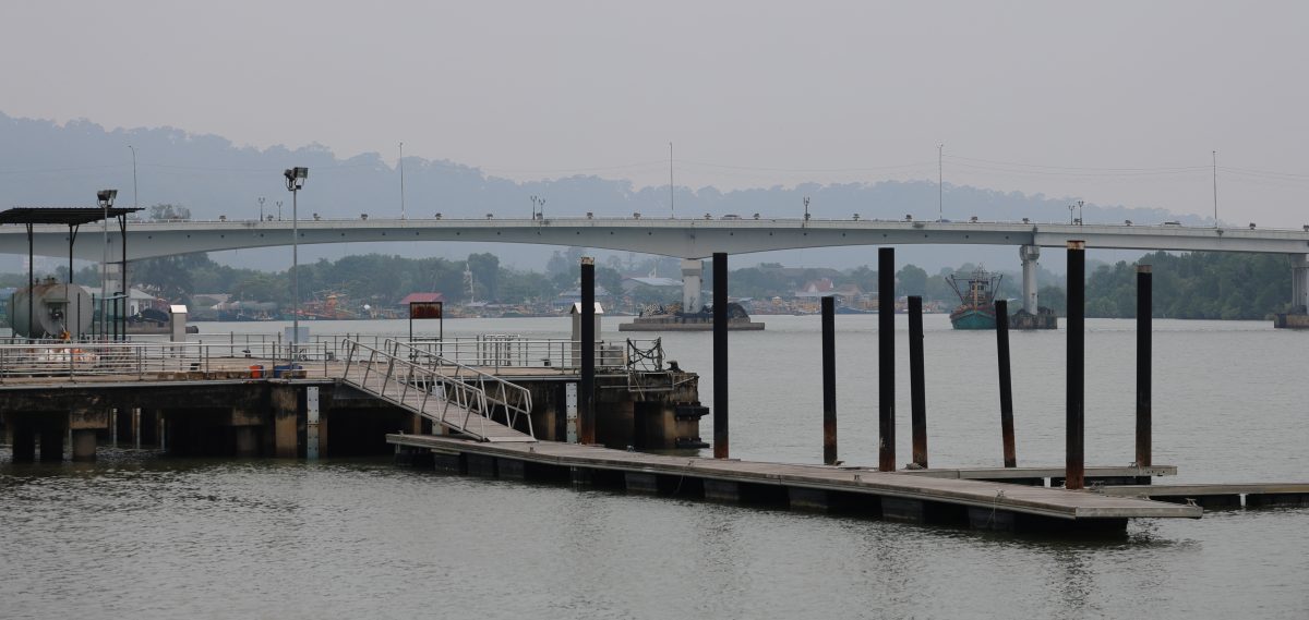 全国：教长：若空气污染指数超过100点，学校暂停户外活动。