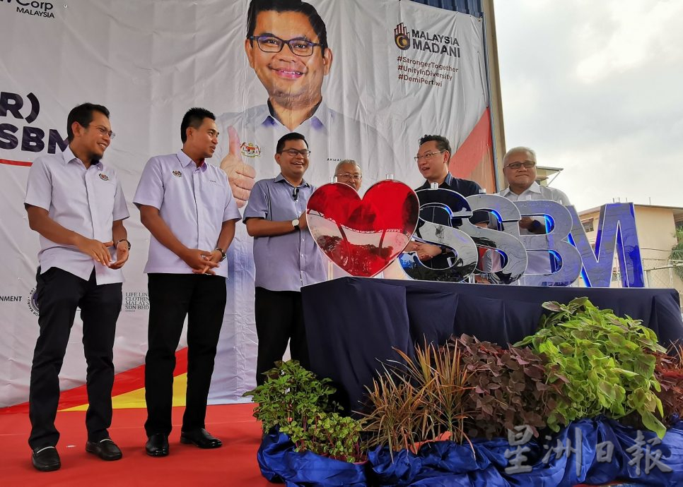 阿克玛:地政部尚需研究10亿令吉抵押债券的细节,以最大化帮助烂尾房屋计划购屋者