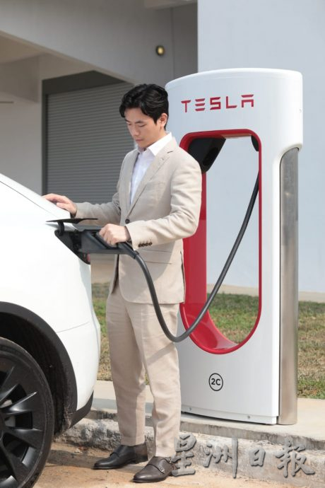 全马首家Tesla正式开幕!区域董事:Model 3车型年杪抵马