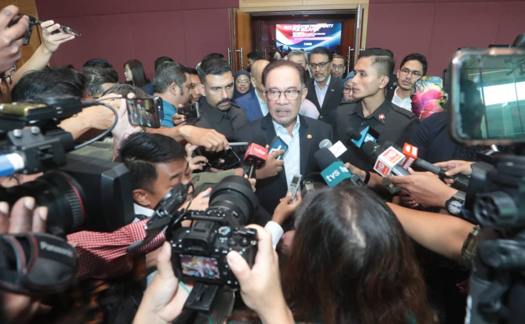 内阁改组 委内贸部长?安华:当有候选人时