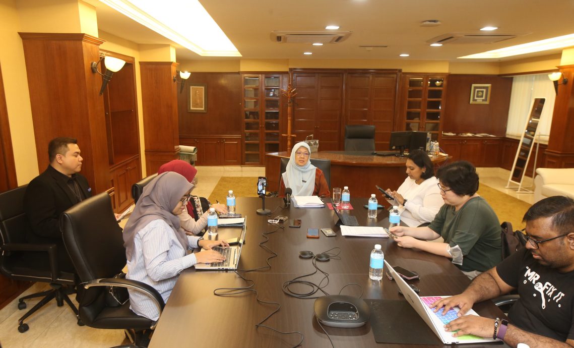 卫长:CPRC做好准备应对“X疾病”“停止散播X疾病不实消息”