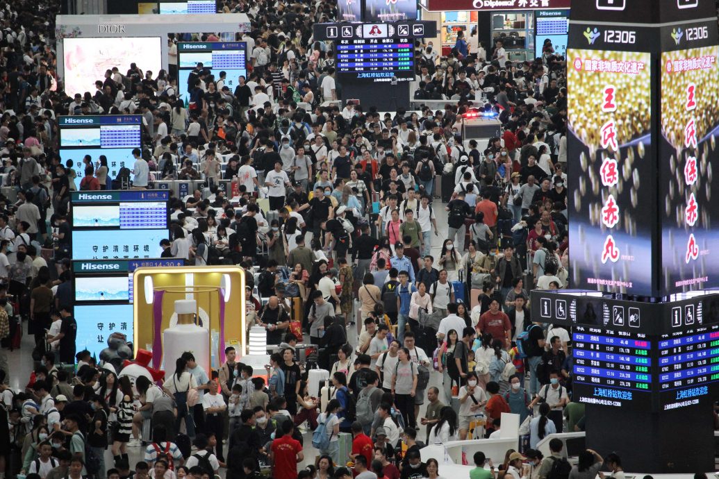 双连假9亿人倾巢而出 旅游收入年增138% 