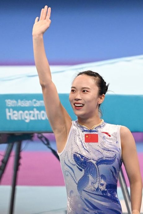 因健康从体操转战蹦床 朱雪莹跳出个春天来