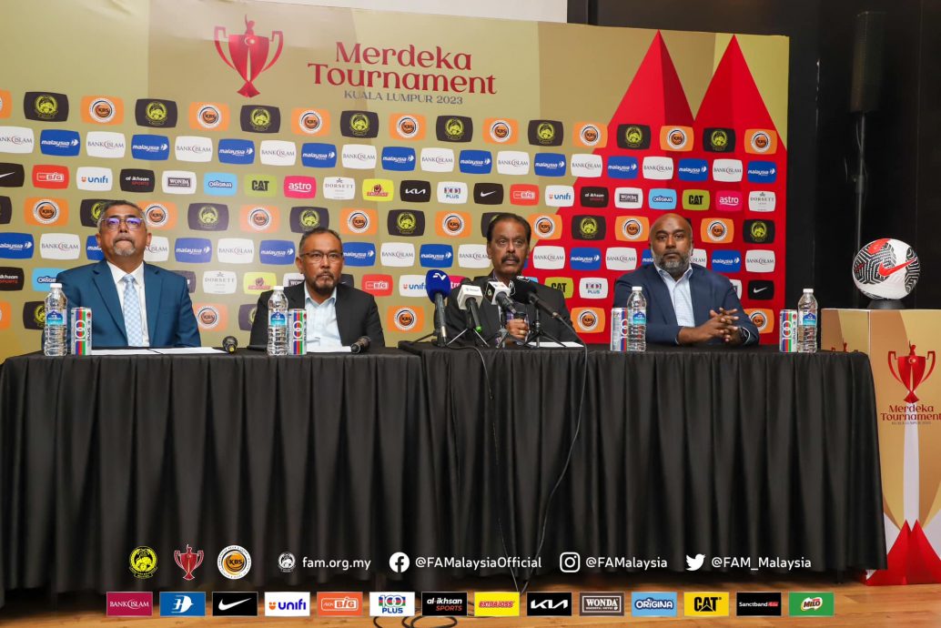 国足积极备战默迪卡杯 金帅:新老结合阵容完美