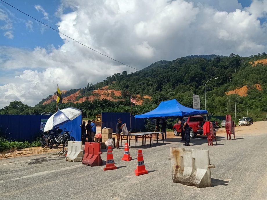 土地局驱逐拱桥农民酿碰撞 1人断齿鼻流血