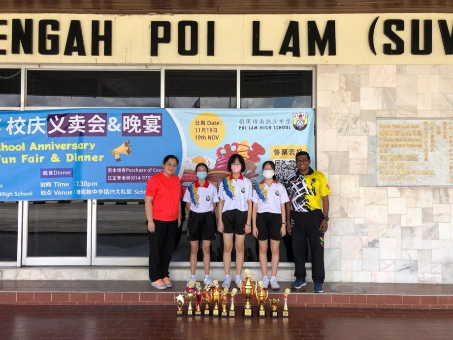 培南独中女乒乓选手 两赛事斩获7奖