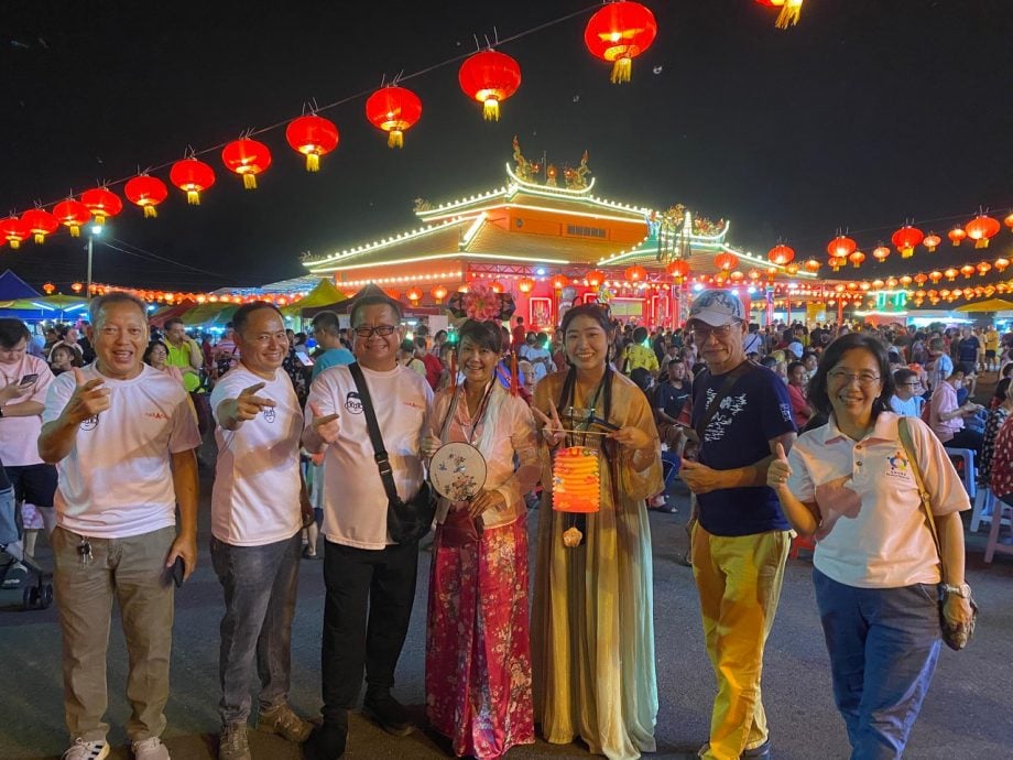 大都会:万人关帝庙庆中秋/5图