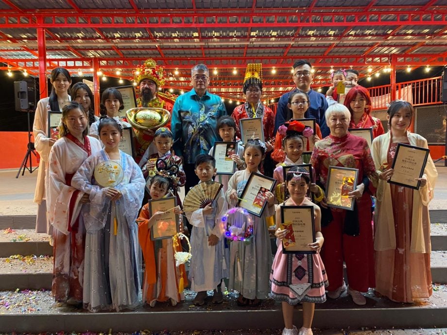 大都会:万人关帝庙庆中秋/5图