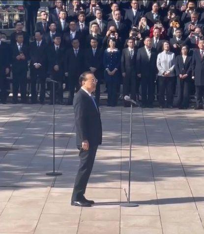 天下事主文)李克强猝逝引猜疑 传游泳时心肌梗塞 消息:医院极力抢救十多个小时