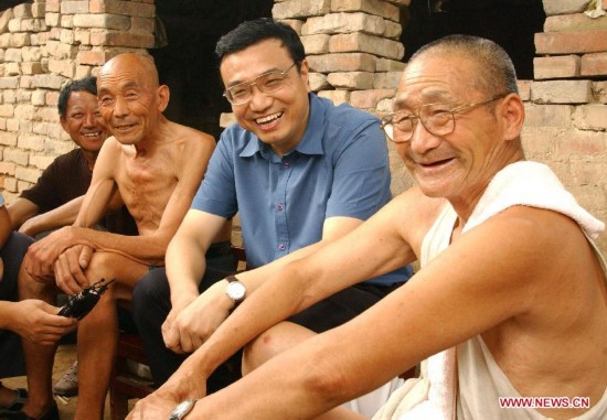 天下事主文)李克强猝逝引猜疑 传游泳时心肌梗塞 消息:医院极力抢救十多个小时
