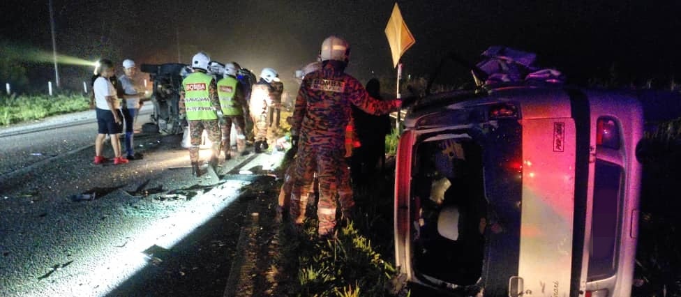 宜力华玲路车祸 2死11人伤