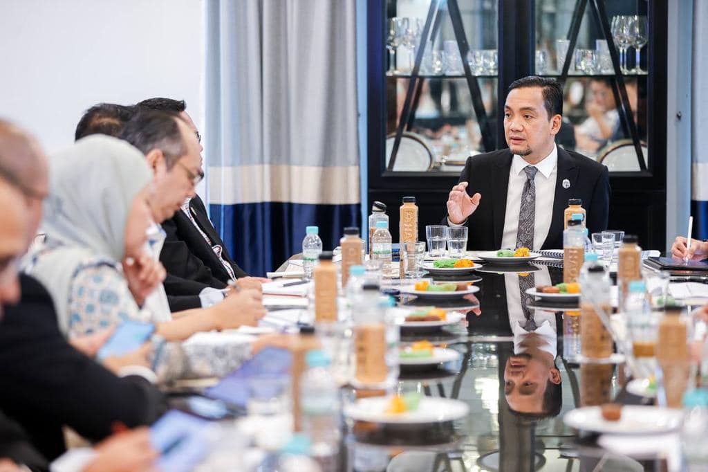 **已签发**全国:建立最佳金融生态,柔大臣:商SFZ多项建议