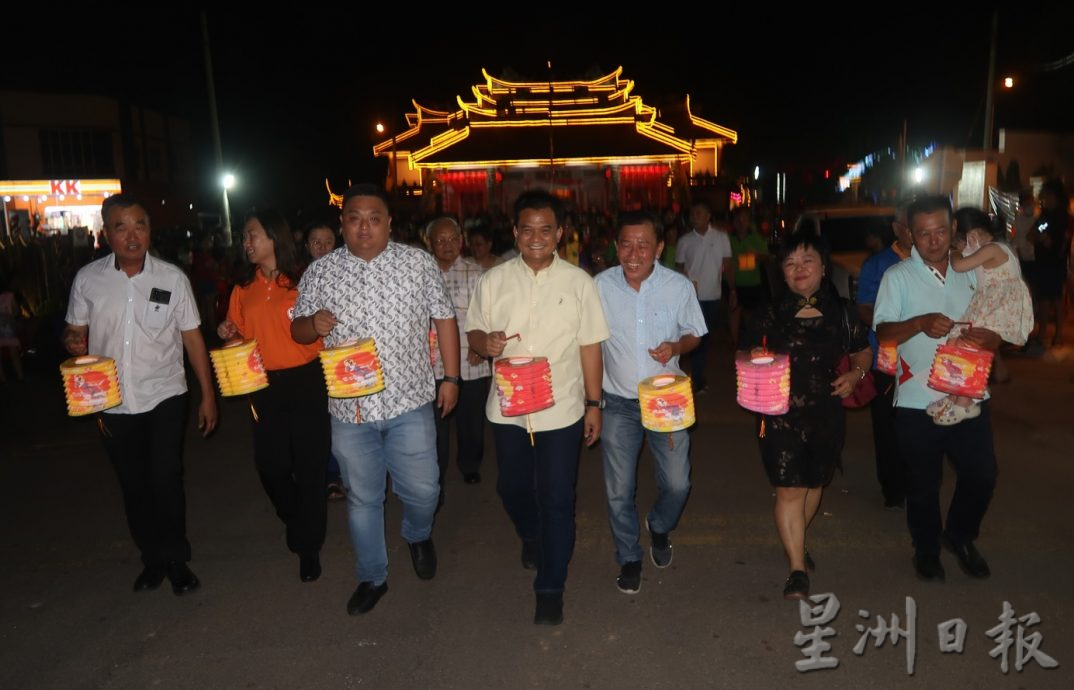 **已签发**柔︰社团版头条:扎哈里︰结合各社团力量,联办活动更出色
