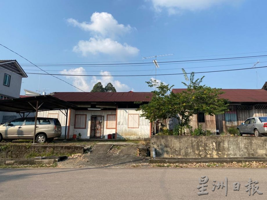 **已签发**柔：封面：【特稿】：财案拨1亿改善新村基设，銮多位村长将努力争取