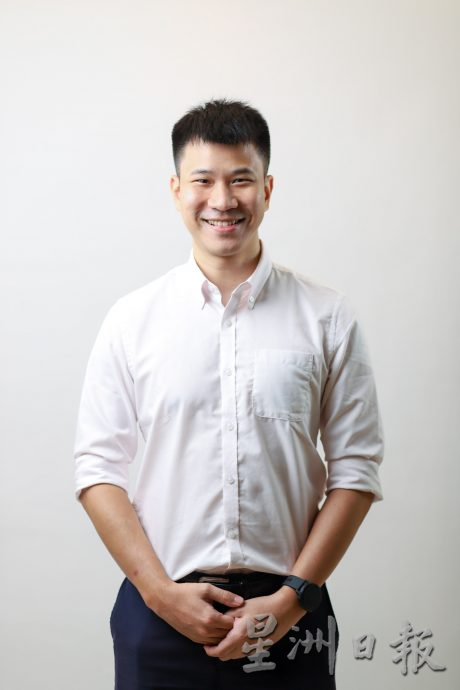 **已签发**柔:封面:【特稿】:财案拨1亿改善新村基设,銮多位村长将努力争取