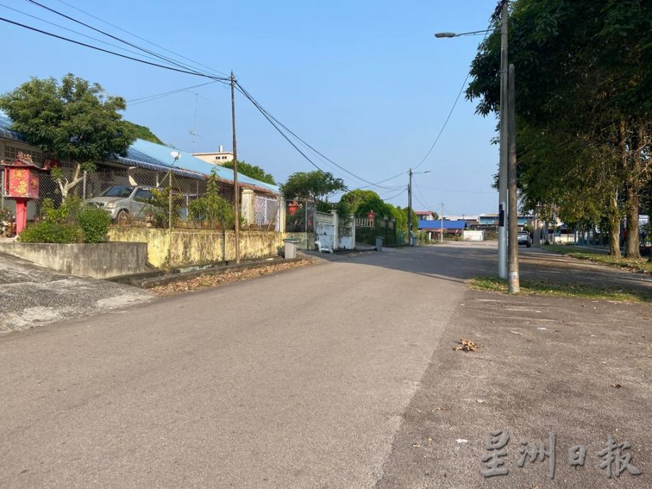 **已签发**柔：封面：【特稿】：财案拨1亿改善新村基设，銮多位村长将努力争取