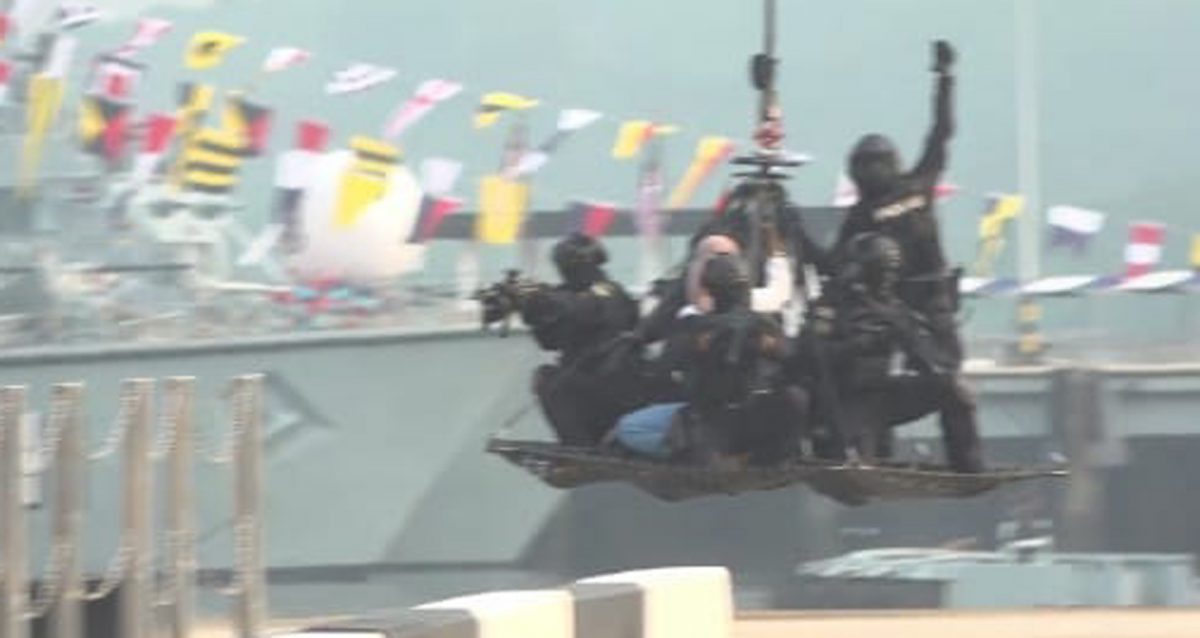 建军节90周年庆  防恐逼真演习 惊心动魄