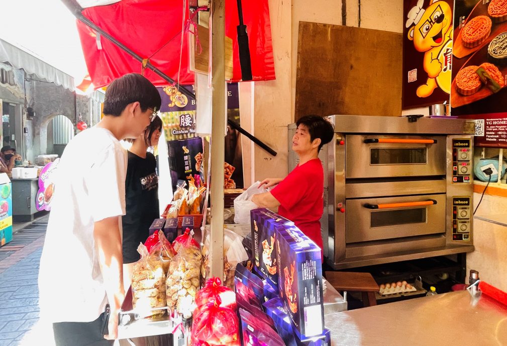 成本上扬自行吸纳 饼家留客暂不涨价