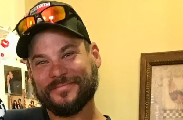 摔伤感染“食肉菌” 男子臀部被吃出飞盘大小的洞