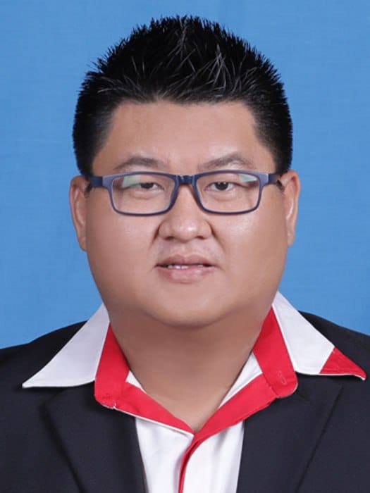 新华副校长黄种新 升任行政事务副校长