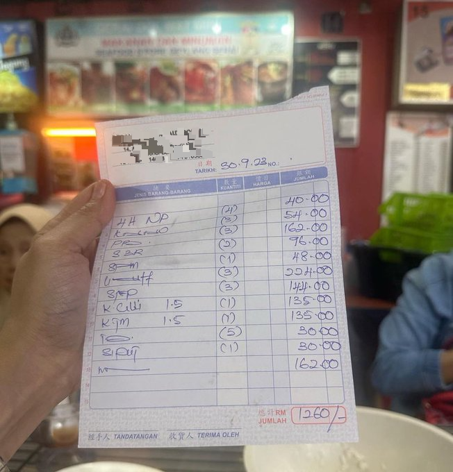 新山路边店海鲜餐RM1260 “4碗白饭RM40很离谱”