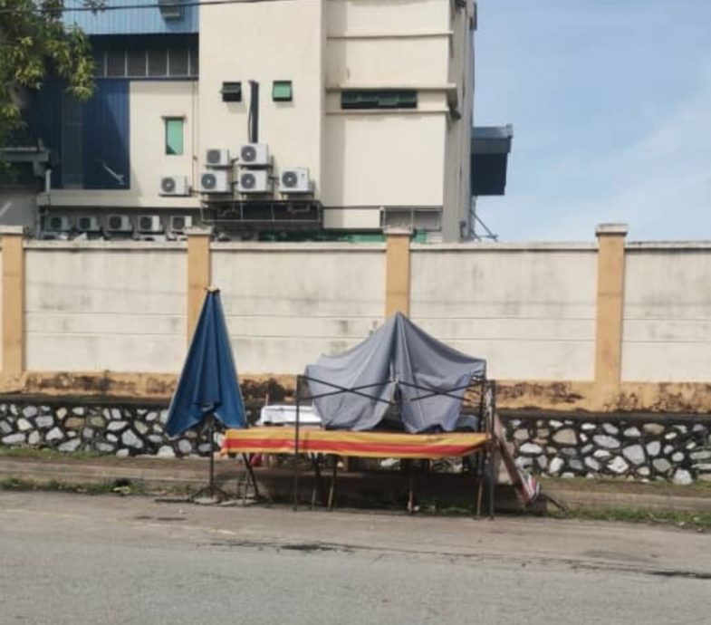 早报可做头//大都会/非法外劳无牌茶档涌现引厂商担忧,MPKJ将取缔查封/3图