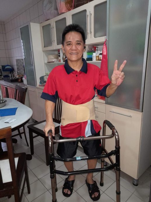 暖势力--小学辍学不阻人生发光 渔夫发奋图强变牧师