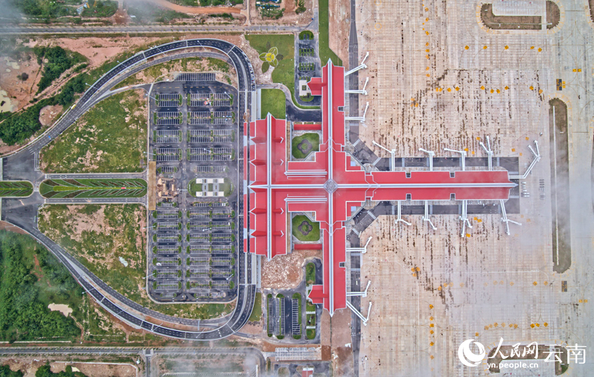 暹粒吴哥国际机场通航运营 盼提振柬埔寨旅游业