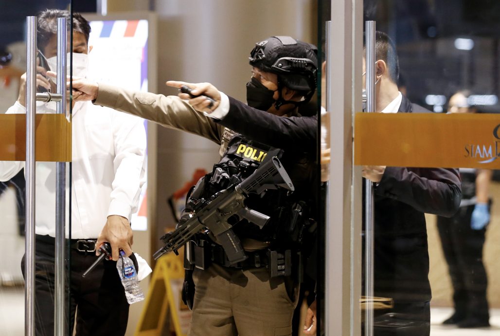 曼谷枪击案 中国亲历者闻枪声“狂奔回酒店” 顾客店内躲避