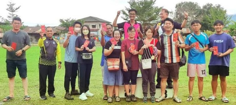 曾吉京丁华小运动会 黄队夺全场总冠军
