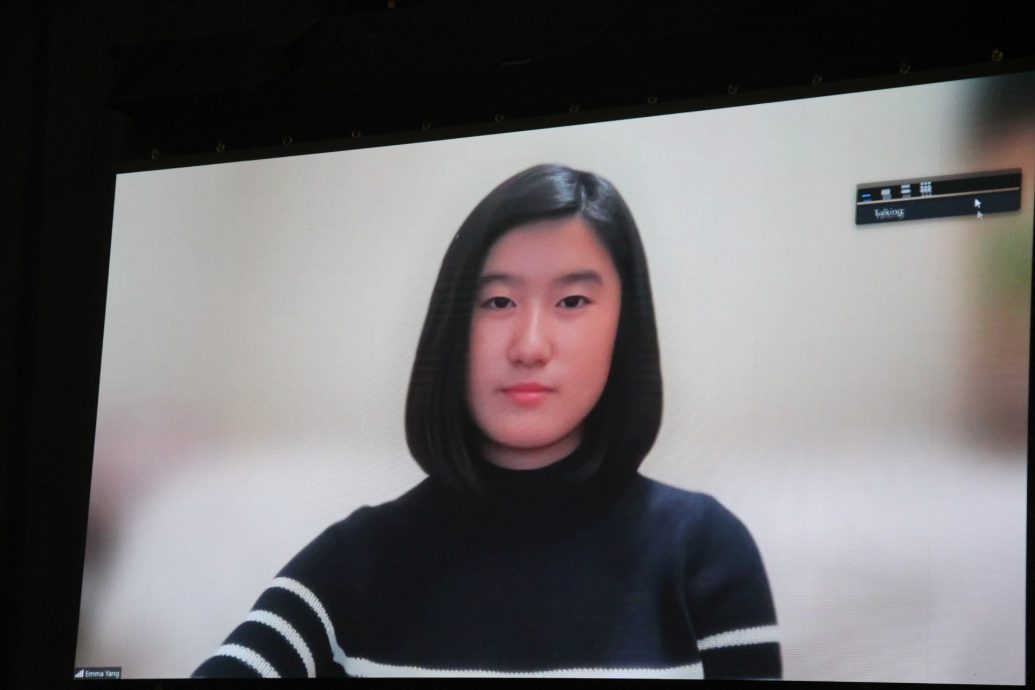 有删短//设计世界首款帮助老年痴呆患者日常生活的应用程式美国华裔少女杨艾玛(Emma Yang)参与了女性科技(She-Tech)亚洲论坛。