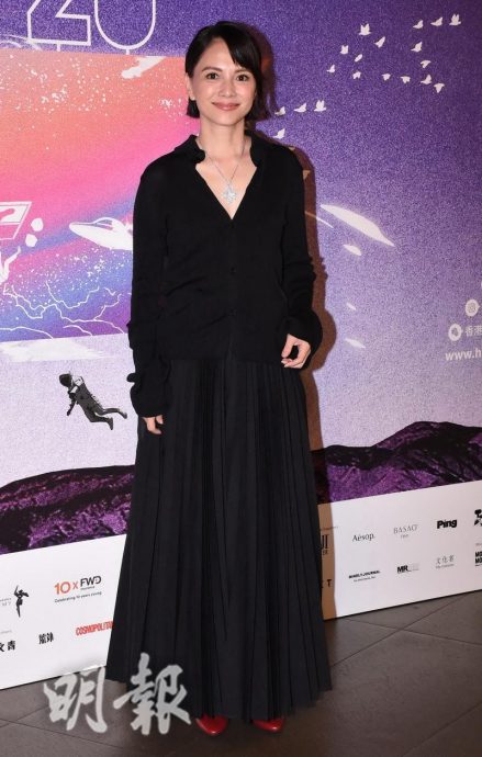 李心洁赴港宣传《富都青年》 曝彭顺当奶爸“儿子更自由”