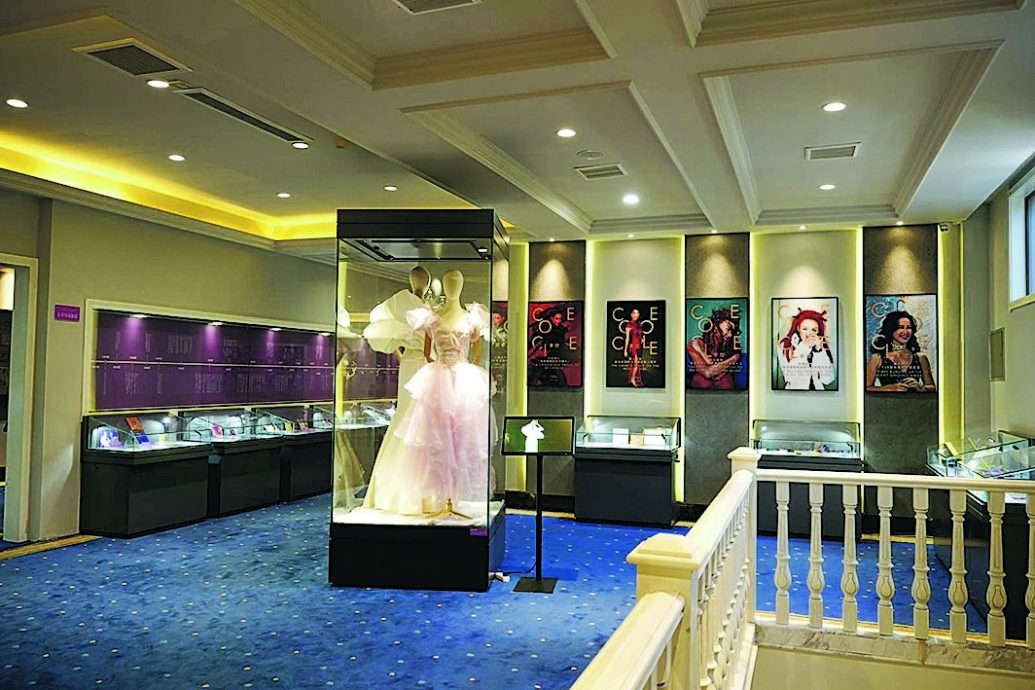 李玟家人要求调查死因 申请公开聆讯