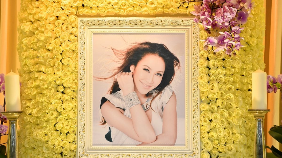 李玟月底下葬武汉墓园 《好声音》姚贝娜同地长眠