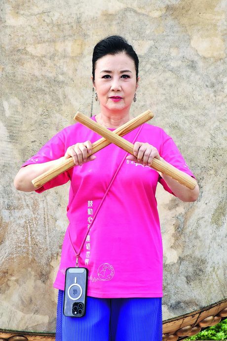 李玟骨灰月底安葬 李思林认过节份外伤感