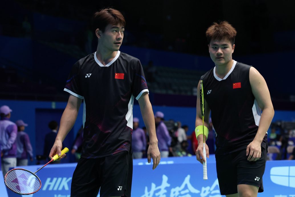 杭州亚运会羽球赛| 男双16强爆冷 崔金组合淘汰“梁王”