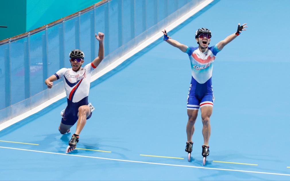 杭州亚运会轮滑| 韩国选手提前庆祝丢冠泪崩 台极限反超0.01秒夺金