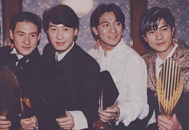 林佚/从“学广东话”到“唱广东歌” 唱出一首代表我